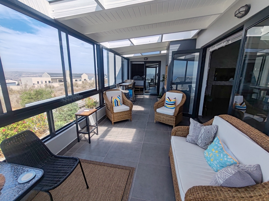 3 Bedroom Property for Sale in Hoogland Western Cape